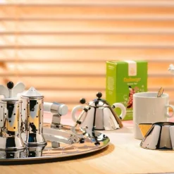 Pfeffer- Und Salzstreuer<Alessi Salzstreuer Michael Graves