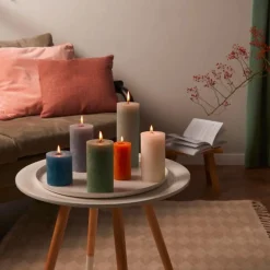 Bolsius 4er Pack Stumpenkerze 80/68 Rustik Shine zartes rot 41