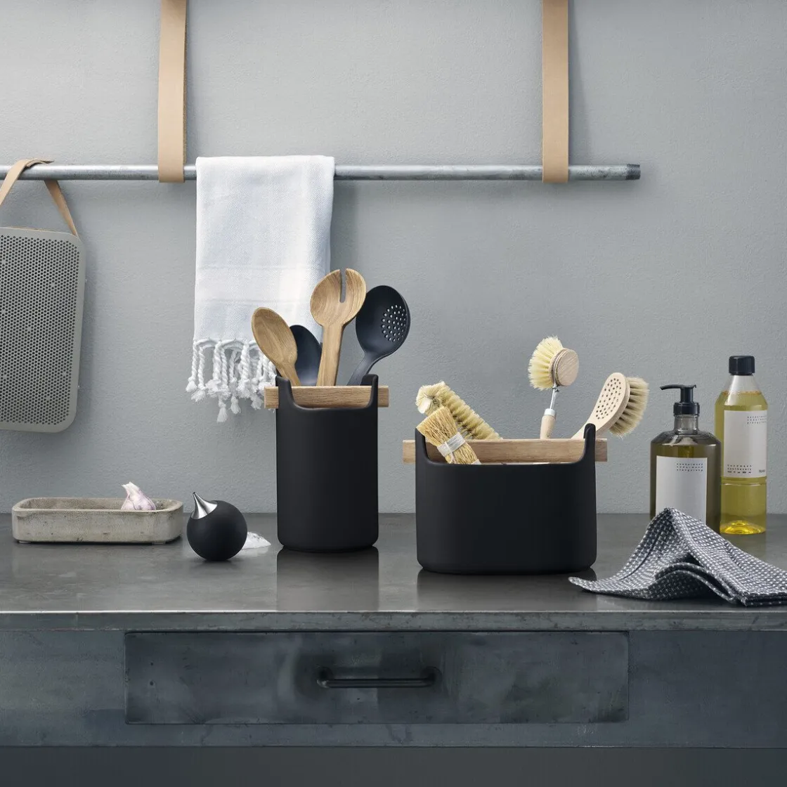 Spülen<Eva Solo Seifenspender 8 cm black