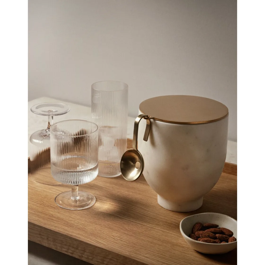 ferm LIVING Weingläser 2er-Set Ripple klar
