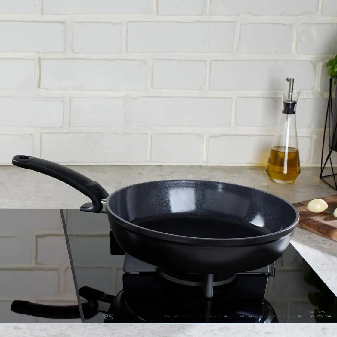 Fissler Pfanne 28 cm Ceratal Comfort orbitschwarz