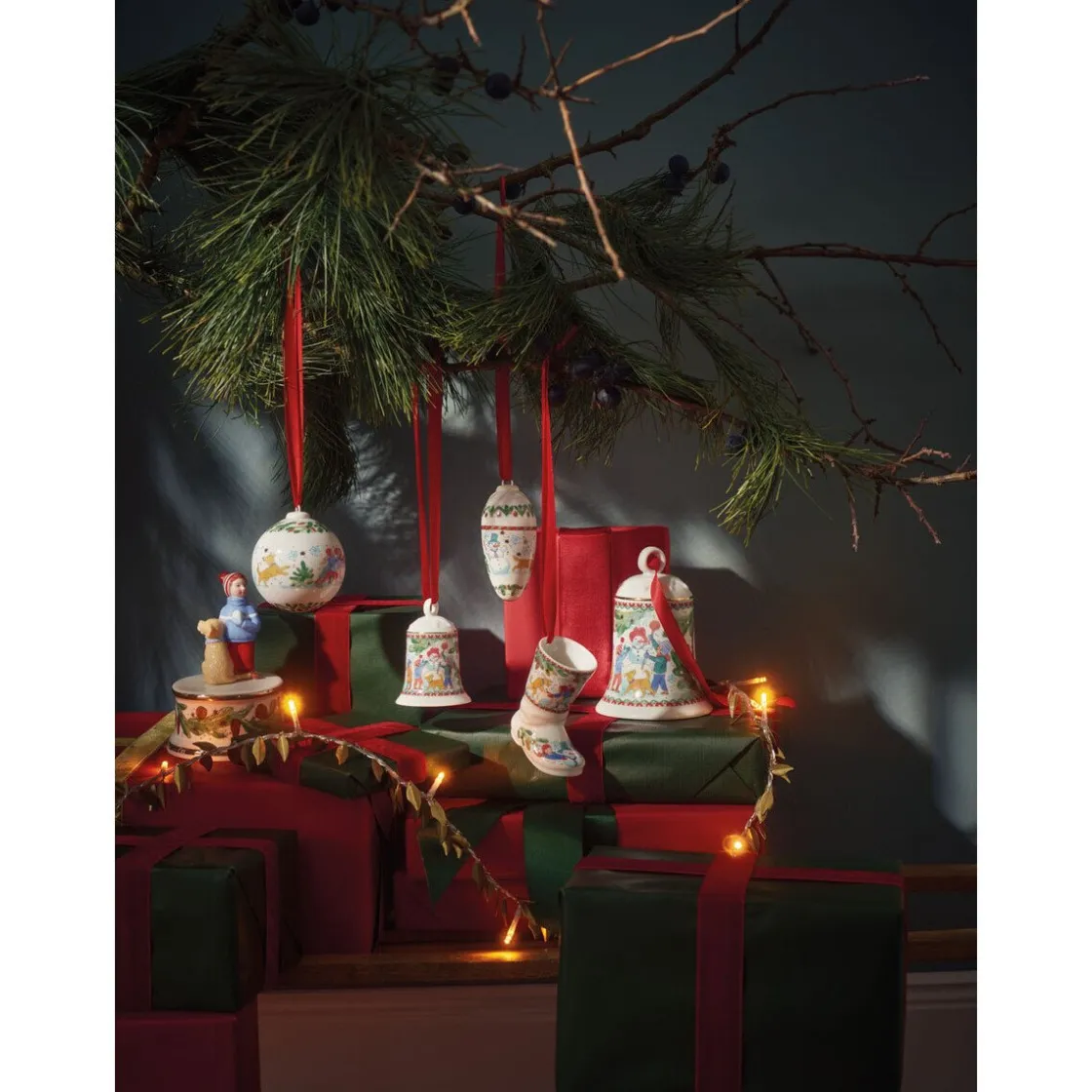 Weihnachten|Weihnachtsdekoration<Hutschenreuther Porzellanglocke 8 cm Sammeledeition Weihnachten Weihnachtsglocke 2025