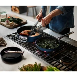 Joseph Joseph Bratpfanne 24 cm Space blau