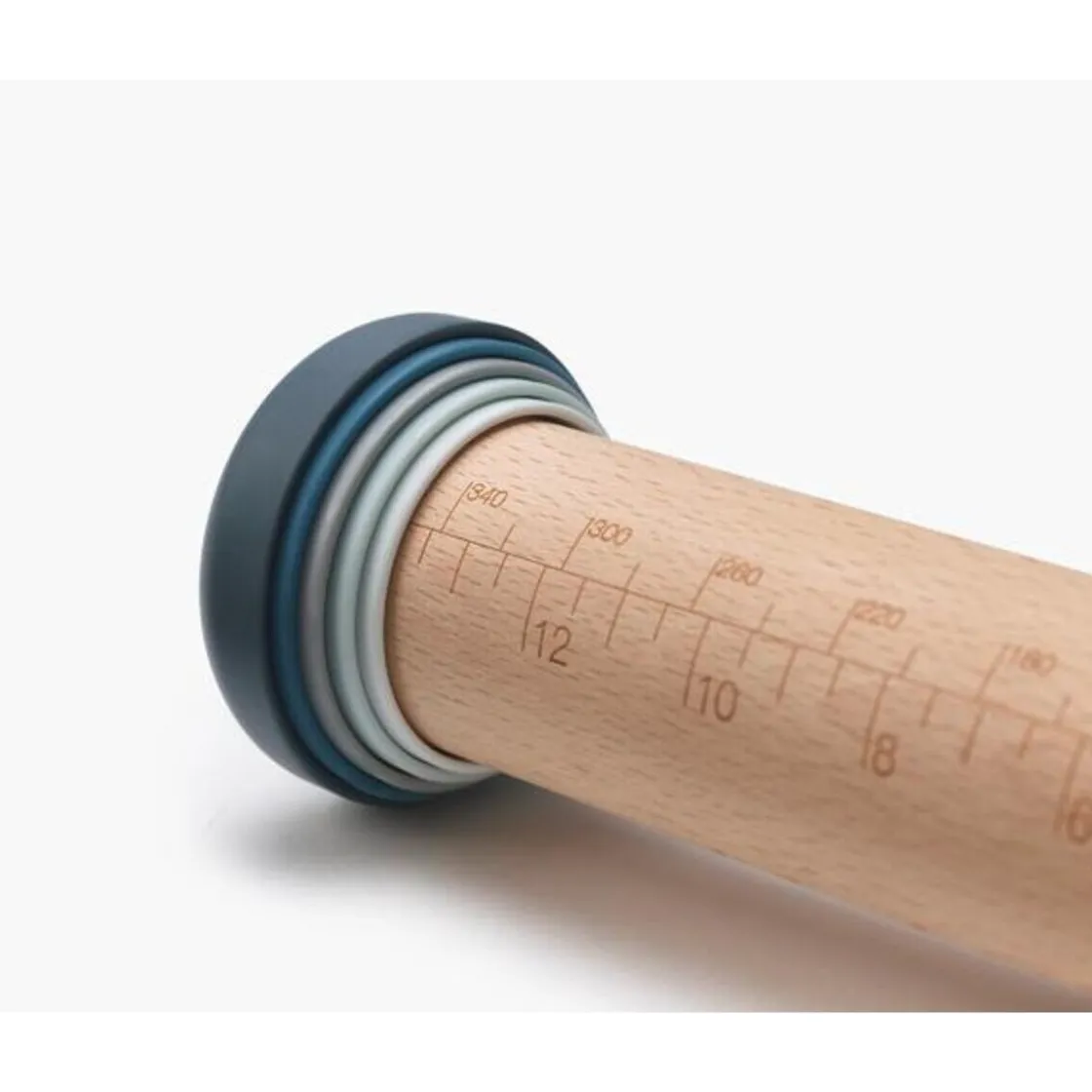 Weihnachtsbäckerei|Weihnachtsbäckerei<Joseph Joseph Nudelholz 42 cm PrecisionPin Buche