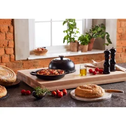 Brotbacken<Le Creuset Brot-Bräter 24 cm Signature Schwarz