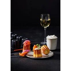 Le Creuset Canneleform 12er Antihaft