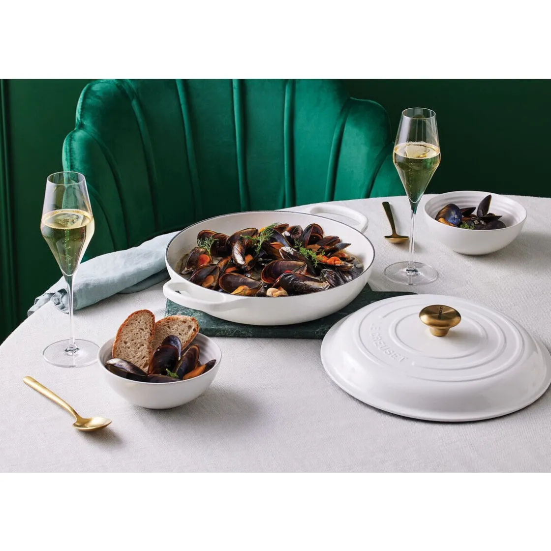 Bräter|20 Jahre Tischwelt<Le Creuset Gourmet-Profitopf mit Deckel 30 cm Signature White