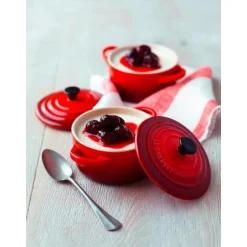 Bestseller<Le Creuset Mini Cocotte 4er-Set Kirschrot