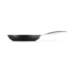Kochwelt Entdecken|Pfannen<Le Creuset Pfanne flach 24 cm Aluminium antihaft