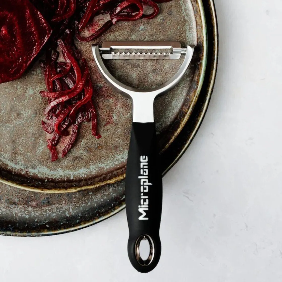 Messer & Co. Entdecken|Kochwelt Entdecken<Microplane Profi Y Schäler Julienne Speciality schwarz