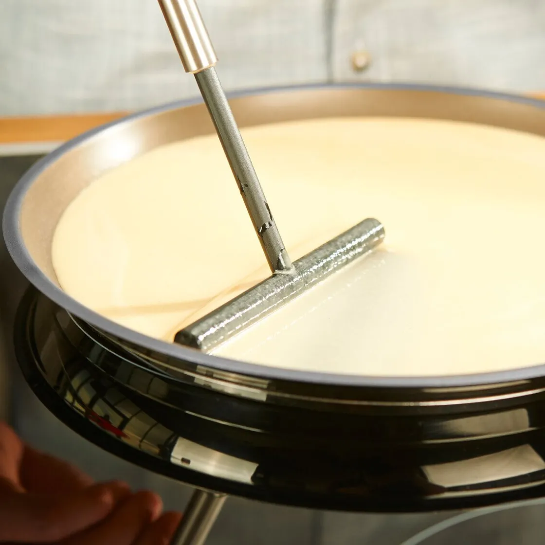 Kochwelt Entdecken<Rösle Crêpesverteiler Silikon 18 cm Rundgriff-Serie schwarz