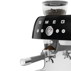 Essentials|Espressomaschinen<Smeg Espressomaschine mit Mahlwerk EGF03 2 Tassen 1650 50’s Style schwarz
