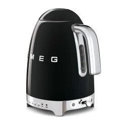 Kochwelt Entdecken<Smeg Wasserkocher KLF04 1,7 l 2400 W 50's Style schwarz