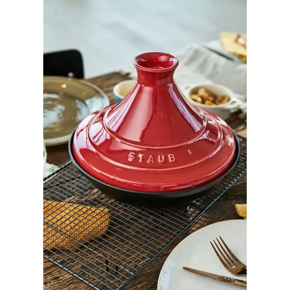 Kochwelt Entdecken<Staub Tajine 28 cm kirschrot
