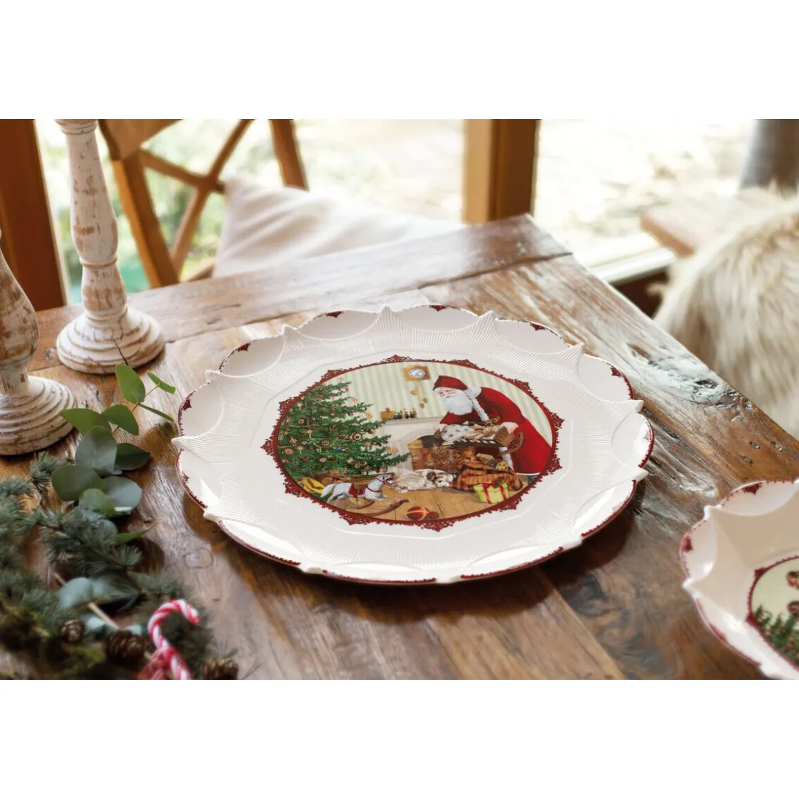 Villeroy & Boch Gebäckteller 42 cm Toy’s Fantasy Santa bringt Geschenke
