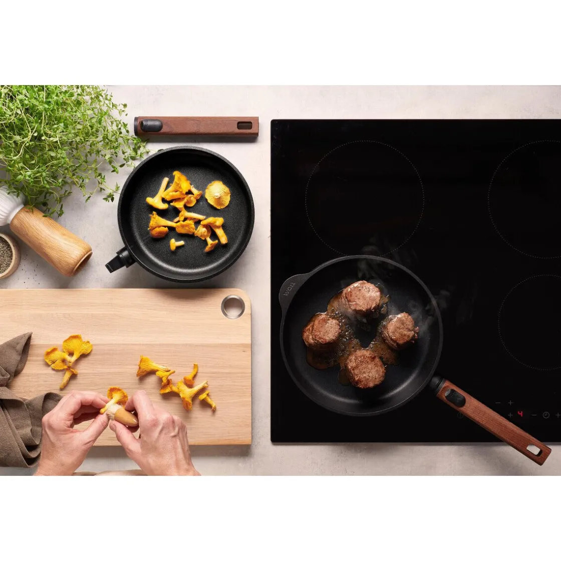 Kochwelt Entdecken|Pfannen<Woll Guss-Flachpfanne 28 cm Eco Logic QXR schwarz